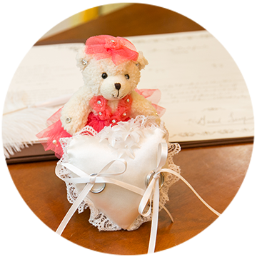 ボックスに入ったピンクのバラ